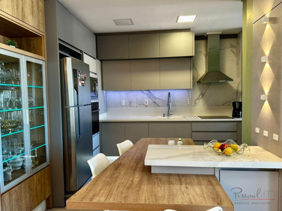 Apartamento com 3 Quartos à Venda, 265 m² em Estreito - Florianópolis