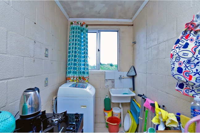 Imagem Imóvel com 2 Quartos à Venda, 36 m² em Vila Nova - Porto Alegre
