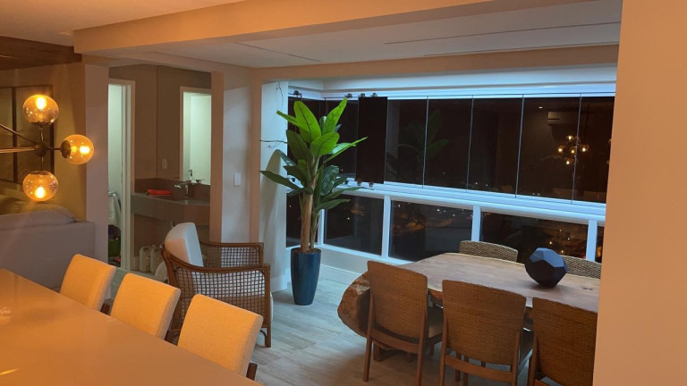 Imagem Apartamento com 3 Quartos à Venda, 186 m² em Canto Do Forte - Praia Grande Imagem Apartamento com 3 Quartos à Venda, 186 m² em Canto Do Forte - Praia Grande