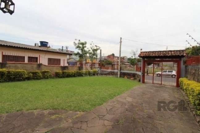 Imagem Casa com 3 Quartos à Venda, 223 m² em Tristeza - Porto Alegre