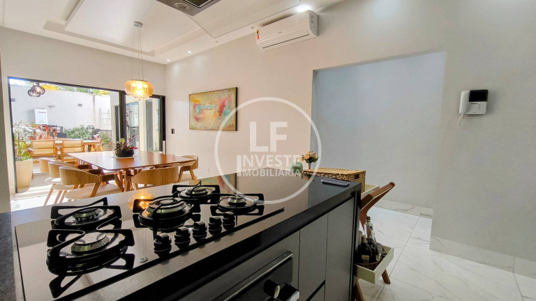 Imagem Casa com 3 Quartos à Venda, 300 m² em Residencial Brisas Da Mata - Goiânia Imagem Casa com 3 Quartos à Venda, 300 m² em Residencial Brisas Da Mata - Goiânia