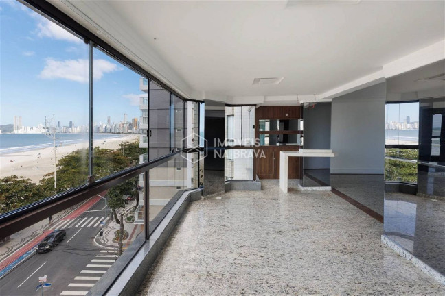 Imagem Apartamento com 3 Quartos para Alugar, 150 m² em Centro - Balneário Camboriú Imagem Apartamento com 3 Quartos para Alugar, 150 m² em Centro - Balneário Camboriú