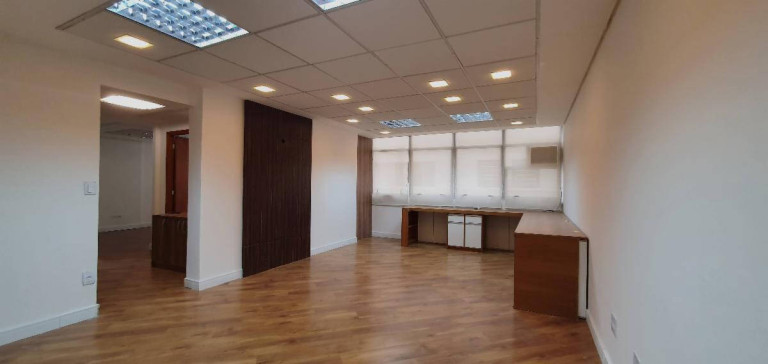 Sala Comercial à Venda, 90 m² em Consolação - São Paulo