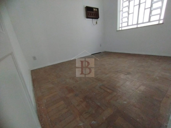 Imagem Imóvel com 3 Quartos à Venda, 120 m² em Icaraí - Niterói Imagem Imóvel com 3 Quartos à Venda, 120 m² em Icaraí - Niterói