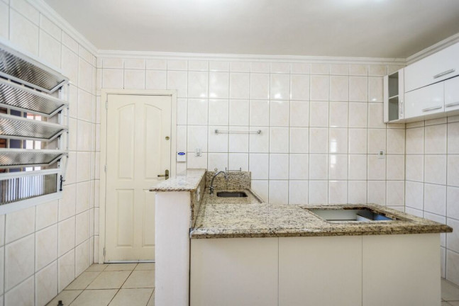 Imagem Casa com 4 Quartos à Venda, 225 m² em Tristeza - Porto Alegre