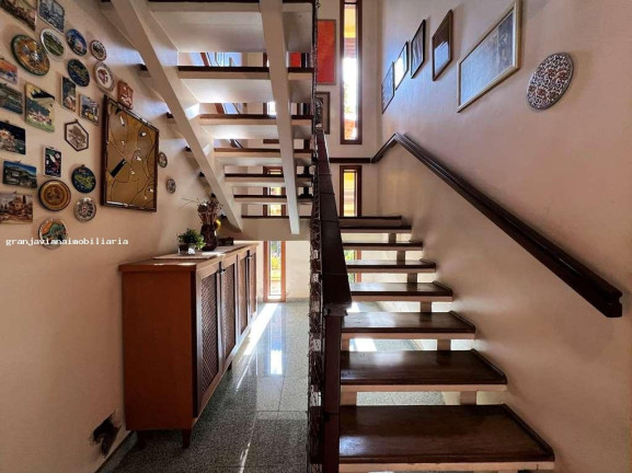 Imagem Casa à Venda, em São Paulo 2 - Cotia Imagem Casa à Venda, em São Paulo 2 - Cotia