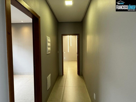 Imagem Casa com 3 Quartos à Venda, 382 m² em Setor Dos Funcionários - Goiânia