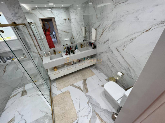 Imagem Casa com 6 Quartos à Venda, 600 m² em Itaipu - Niterói Imagem Casa com 6 Quartos à Venda, 600 m² em Itaipu - Niterói