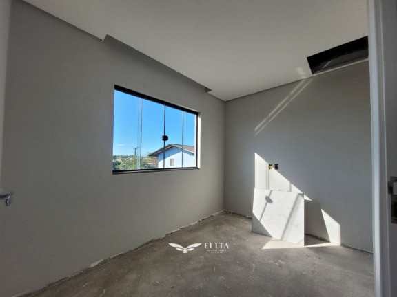 Imagem Sobrado com 3 Quartos à Venda, 100 m² em Centro - Barra Velha