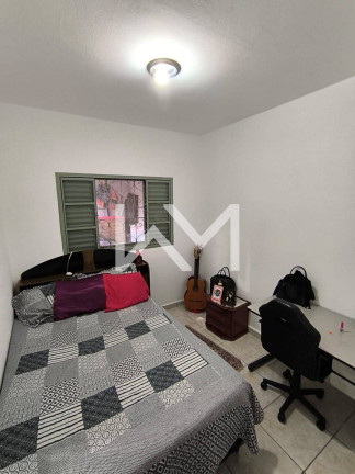 Imagem Casa com 4 Quartos à Venda, 160 m² em Jardim Arapongas - Guarulhos Imagem Casa com 4 Quartos à Venda, 160 m² em Jardim Arapongas - Guarulhos