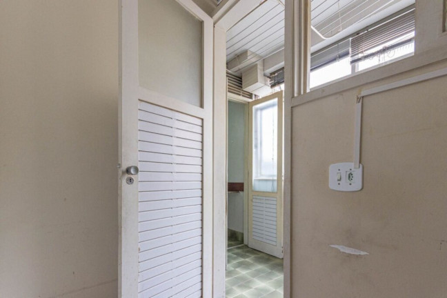 Imagem Imóvel com 2 Quartos à Venda, 120 m² em Copacabana - Rio De Janeiro Imagem Imóvel com 2 Quartos à Venda, 120 m² em Copacabana - Rio De Janeiro