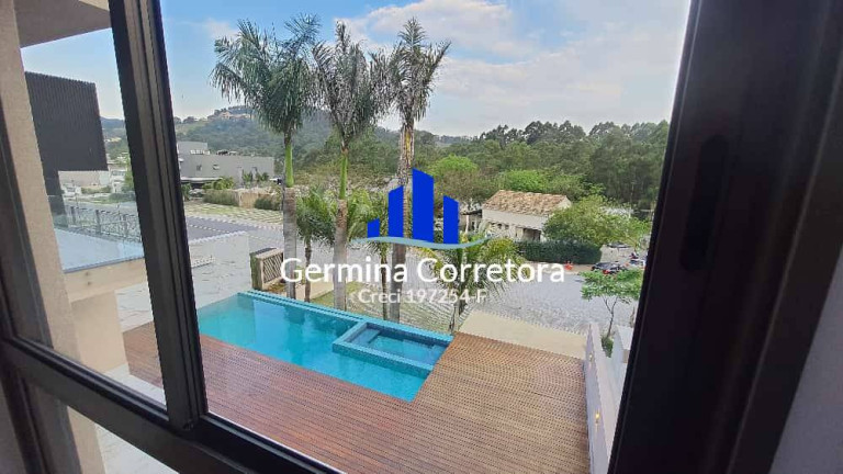Imagem Casa com 3 Quartos à Venda, 400 m² em Tamboré - Santana De Parnaíba Imagem Casa com 3 Quartos à Venda, 400 m² em Tamboré - Santana De Parnaíba