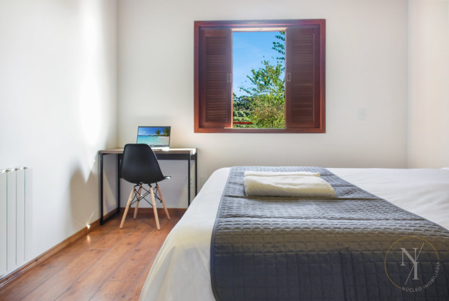 Imagem Casa com 4 Quartos à Venda, 910 m² em Centro - Campos Do Jordão Imagem Casa com 4 Quartos à Venda, 910 m² em Centro - Campos Do Jordão