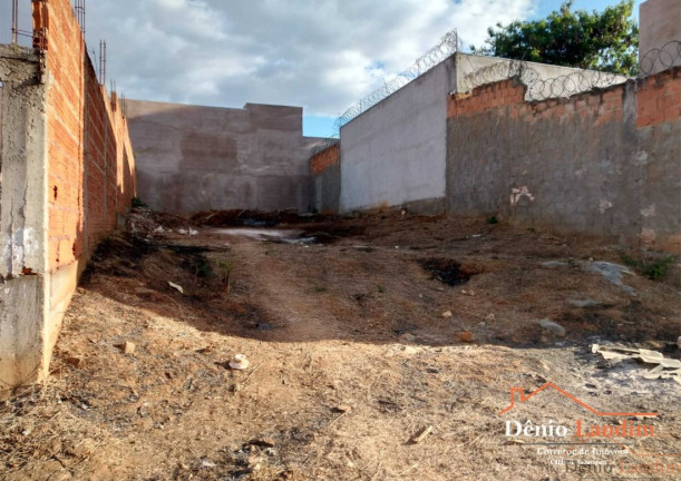 Imagem Terreno à Venda, 176 m² em Vila Nova - Montes Claros