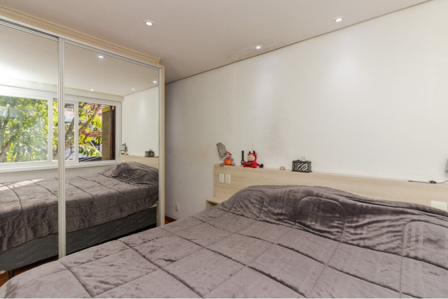 Imagem Casa de Condomínio com 4 Quartos à Venda, 238 m² em Bela Vista - Porto Alegre Imagem Casa de Condomínio com 4 Quartos à Venda, 238 m² em Bela Vista - Porto Alegre