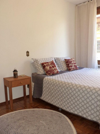 Imagem Imóvel com 1 Quarto à Venda, 66 m² em Rio Branco - Porto Alegre Imagem Imóvel com 1 Quarto à Venda, 66 m² em Rio Branco - Porto Alegre
