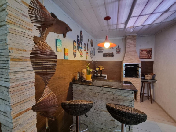 Imagem Casa com 3 Quartos à Venda, 125 m² em Capão Raso - Curitiba