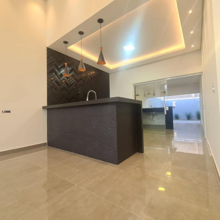Imagem Casa com 3 Quartos à Venda, 170 m² em Lívia Iii - Botucatu
