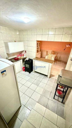 Imagem Casa com 6 Quartos à Venda, 160 m² em Conjunto Ceará - Fortaleza