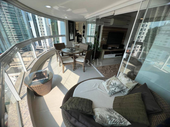 Imagem Apartamento com 3 Quartos à Venda, 127 m² em Pioneiros - Balneário Camboriú Imagem Apartamento com 3 Quartos à Venda, 127 m² em Pioneiros - Balneário Camboriú
