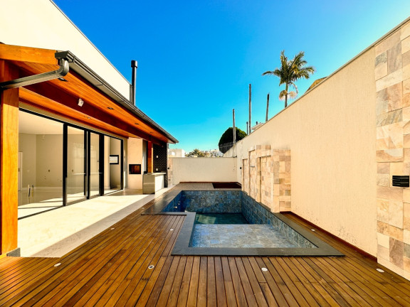 Imagem Casa com 3 Quartos à Venda, 468 m² em Pedra Branca - Palhoça Imagem Casa com 3 Quartos à Venda, 468 m² em Pedra Branca - Palhoça