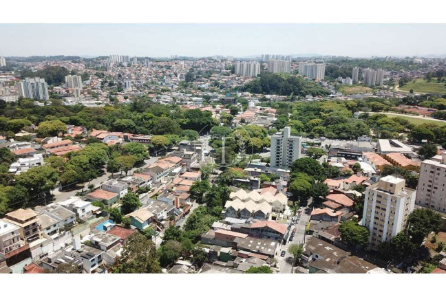 Imagem Casa de Condomínio com 3 Quartos à Venda, 141 m² em Vila Sônia - São Paulo Imagem Casa de Condomínio com 3 Quartos à Venda, 141 m² em Vila Sônia - São Paulo