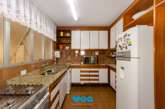 Imagem Imóvel com 3 Quartos à Venda, 168 m² em Centro Histórico - Porto Alegre Imagem Imóvel com 3 Quartos à Venda, 168 m² em Centro Histórico - Porto Alegre
