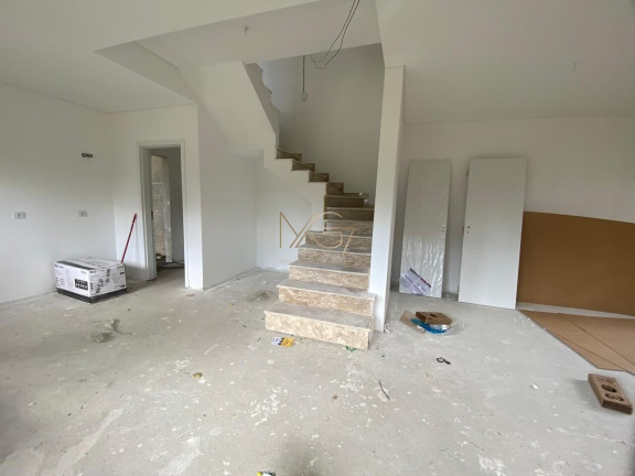 Imagem Casa com 4 Quartos à Venda, 136 m² em Cajuru - Curitiba