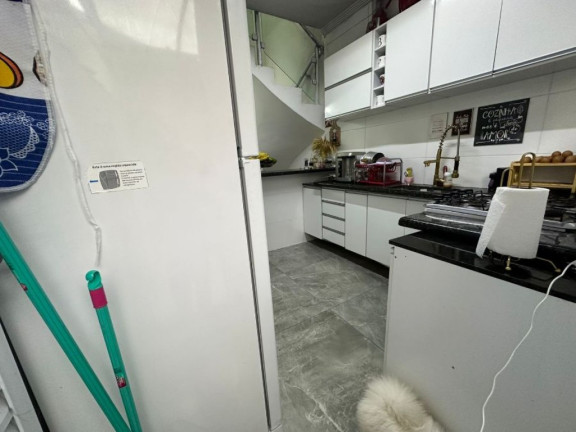 Imagem Sobrado com 2 Quartos à Venda, 10 m² em Caiçara - Praia Grande Imagem Sobrado com 2 Quartos à Venda, 10 m² em Caiçara - Praia Grande