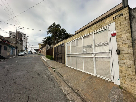 Casa com 3 Quartos à Venda, 274 m² em Vila Carrão - São Paulo