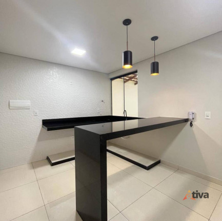 Imagem Casa com 3 Quartos à Venda, 75 m²