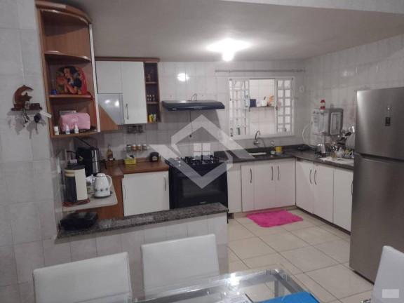 Imagem Casa com 3 Quartos à Venda, 180 m² em Campo Grande - Rio De Janeiro Imagem Casa com 3 Quartos à Venda, 180 m² em Campo Grande - Rio De Janeiro