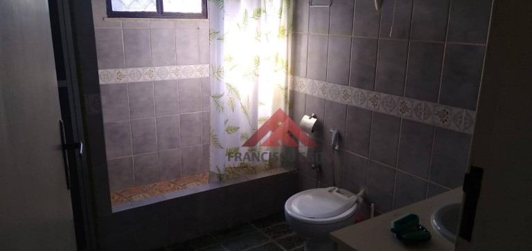 Imagem Casa com 3 Quartos à Venda, 241 m² em Santa Isabel - São Gonçalo Imagem Casa com 3 Quartos à Venda, 241 m² em Santa Isabel - São Gonçalo