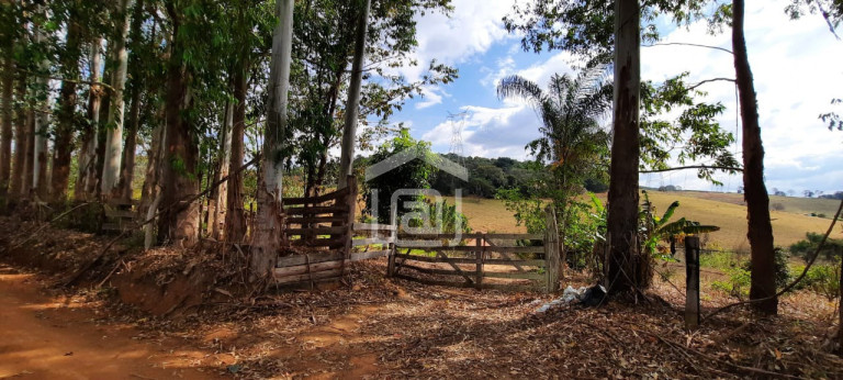 Imagem Imóvel com 2 Quartos à Venda, 2 m² em Faxinal - Botelhos Imagem Imóvel com 2 Quartos à Venda, 2 m² em Faxinal - Botelhos