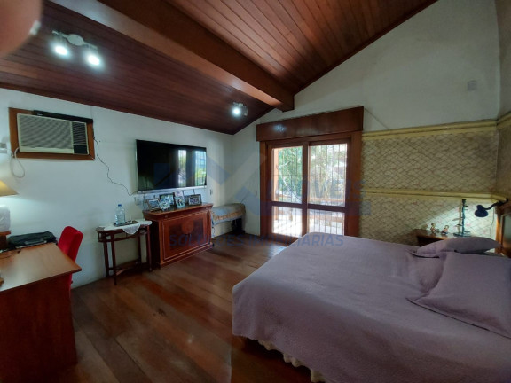 Imagem Sobrado com 5 Quartos à Venda, 380 m² em Jardim Lindóia - Porto Alegre