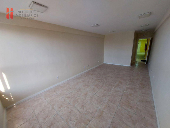 Sala Comercial à Venda ou Locação, 28 m² em Jardim Vinte E Cinco De Agosto - Duque De Caxias