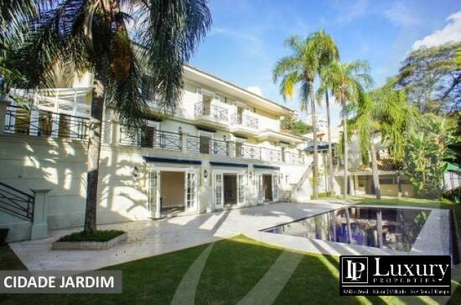 Casa com 4 Quartos à Venda, 1.890 m² em Cidade Jardim - São Paulo