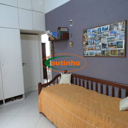 Imagem Casa com 5 Quartos à Venda, 275 m² em Grajaú - Rio De Janeiro Imagem Casa com 5 Quartos à Venda, 275 m² em Grajaú - Rio De Janeiro