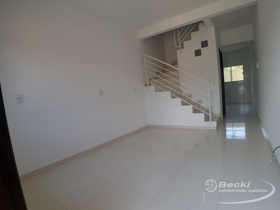 Imagem Casa com 2 Quartos para Alugar, 69 m² em Vila Nova - Joinville