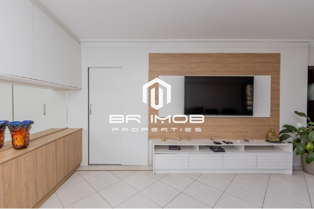 Imagem Imóvel com 3 Quartos à Venda, 185 m² em Vila Gumercindo - São Paulo Imagem Imóvel com 3 Quartos à Venda, 185 m² em Vila Gumercindo - São Paulo