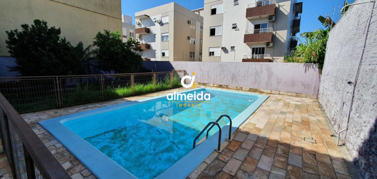 Casa com 4 Quartos para Alugar, 338 m² em Nossa Senhora De Lourdes - Santa Maria