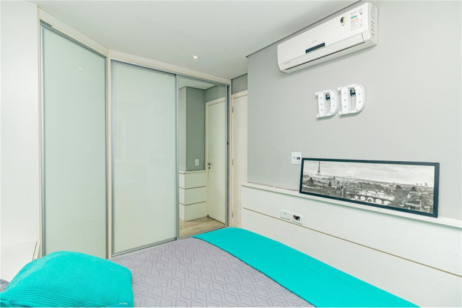 Imagem Apartamento com 3 Quartos à Venda, 112 m² em Moinhos De Vento - Porto Alegre