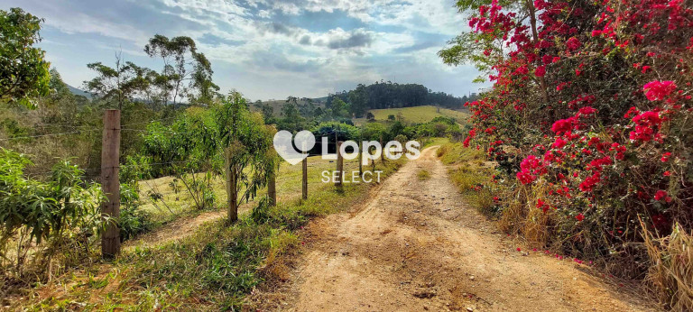 Imagem Imóvel com 1 Quarto à Venda, 46 m² em área Rural De Amparo - Amparo