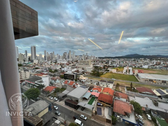 Imagem Apartamento com 3 Quartos à Venda, 69 m² em Centro - Balneário Camboriú Imagem Apartamento com 3 Quartos à Venda, 69 m² em Centro - Balneário Camboriú