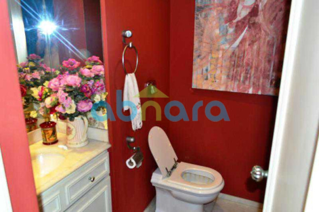 Imagem Apartamento com 4 Quartos à Venda, 350 m² em Copacabana - Rio De Janeiro Imagem Apartamento com 4 Quartos à Venda, 350 m² em Copacabana - Rio De Janeiro