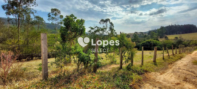 Imagem Imóvel com 1 Quarto à Venda, 46 m² em área Rural De Amparo - Amparo