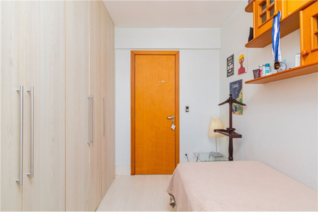 Imagem Imóvel com 3 Quartos à Venda,  em Boa Vista - Porto Alegre