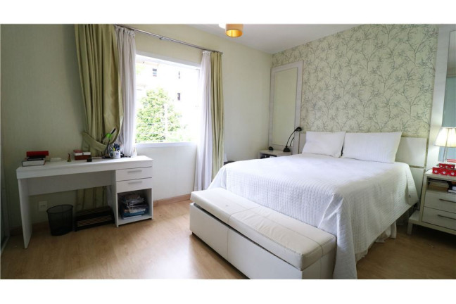 Imagem Casa com 3 Quartos à Venda, em Chácara Santo Antônio (zona Sul) - São Paulo Imagem Casa com 3 Quartos à Venda, em Chácara Santo Antônio (zona Sul) - São Paulo