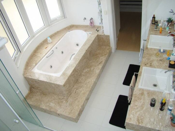 Imagem Casa com 4 Quartos à Venda, 612 m² em Jurere - Florianópolis Imagem Casa com 4 Quartos à Venda, 612 m² em Jurere - Florianópolis