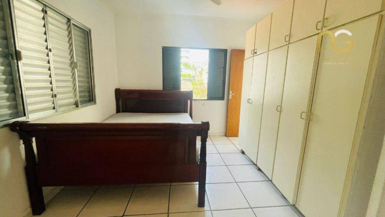 Imagem Casa com 4 Quartos à Venda, 300 m² em Canto Do Forte - Praia Grande Imagem Casa com 4 Quartos à Venda, 300 m² em Canto Do Forte - Praia Grande